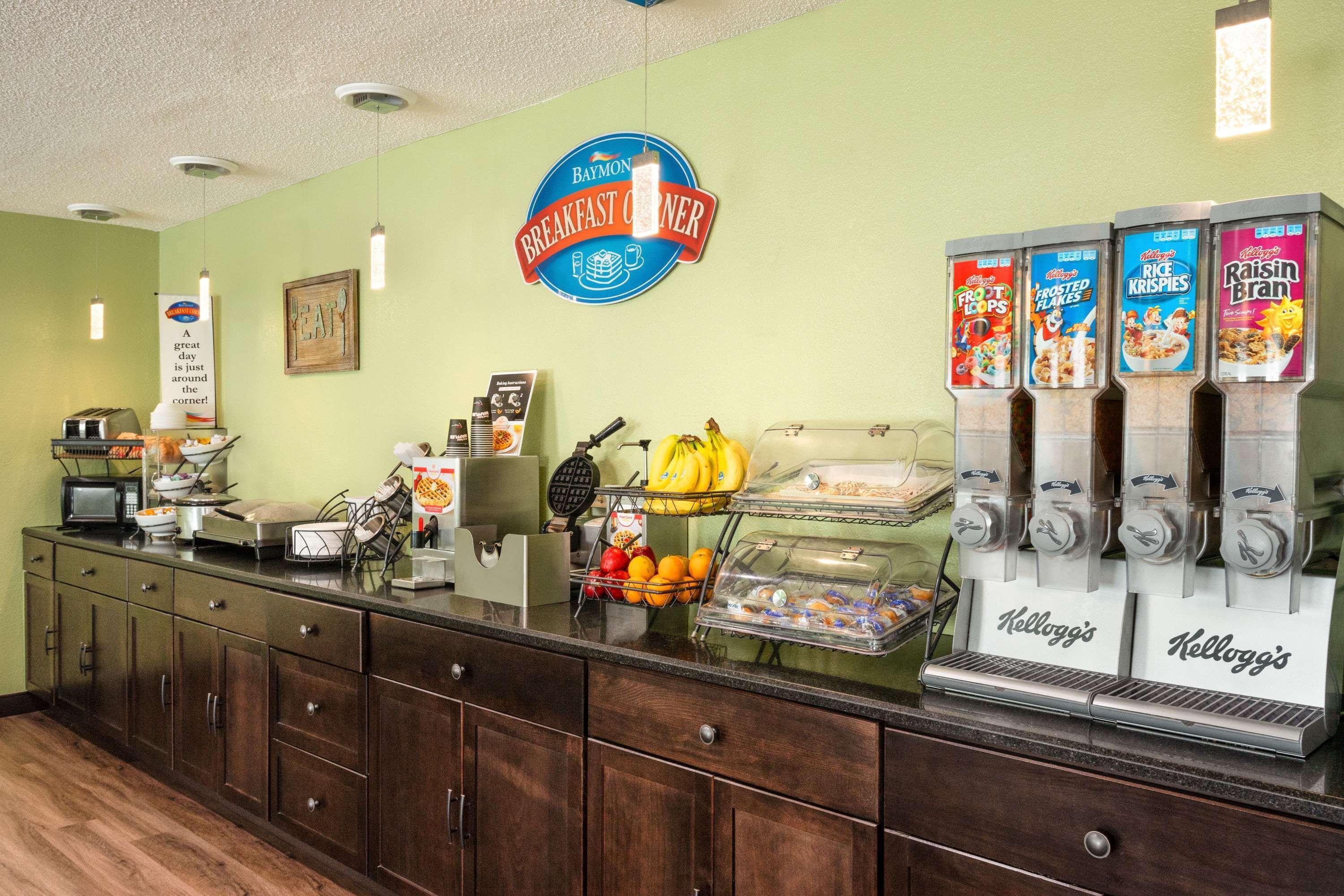Baymont By Wyndham Warrenton Hotel Екстериор снимка