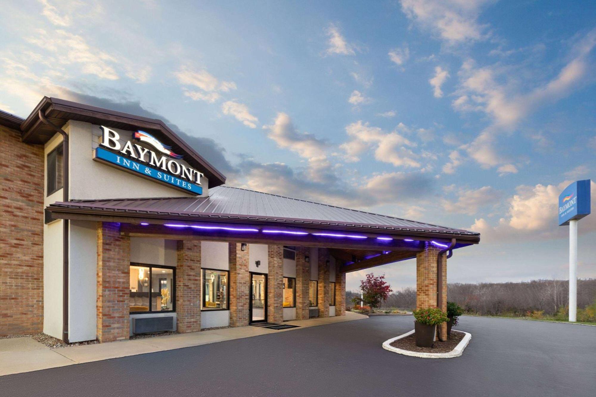 Baymont By Wyndham Warrenton Hotel Екстериор снимка